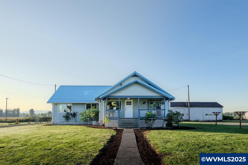 8668 Stayton Road Southeast Turner, OR 97392 - Photo 2 of 42