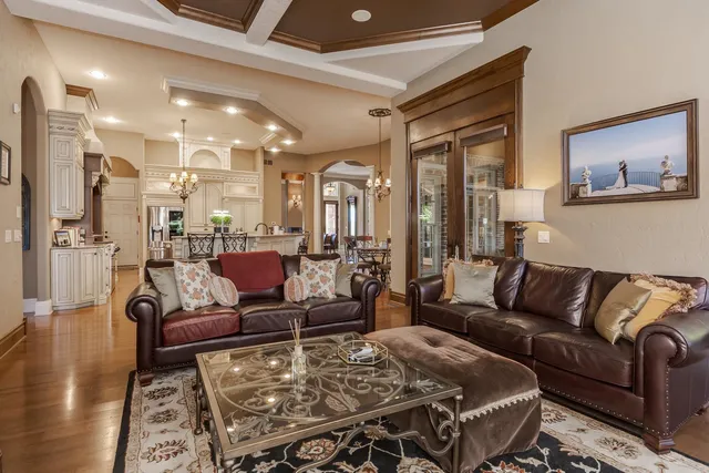 $1,090,000 | 47 Stonebrook Court, Bloomington, IL 61704