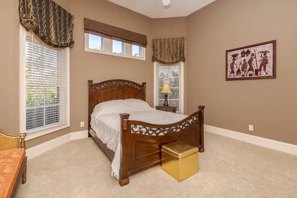 $945,000 | 47 Stonebrook Court, Bloomington, IL 61704