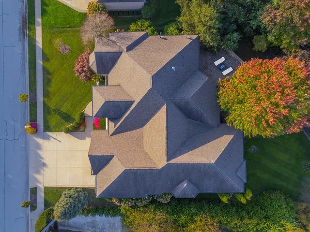 $1,090,000 | 47 Stonebrook Court, Bloomington, IL 61704