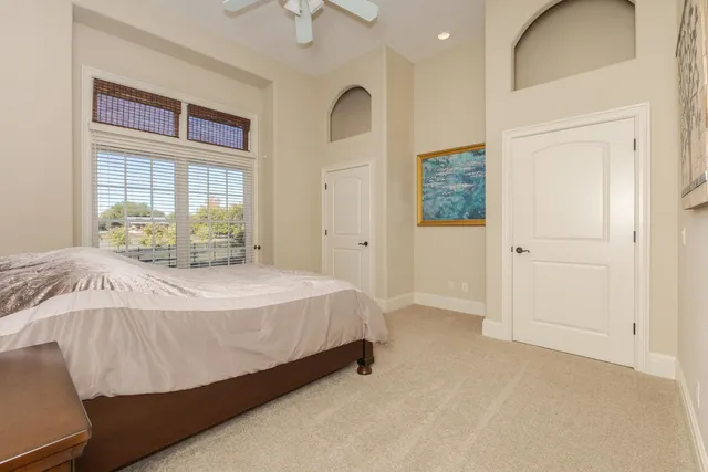 $1,090,000 | 47 Stonebrook Court, Bloomington, IL 61704