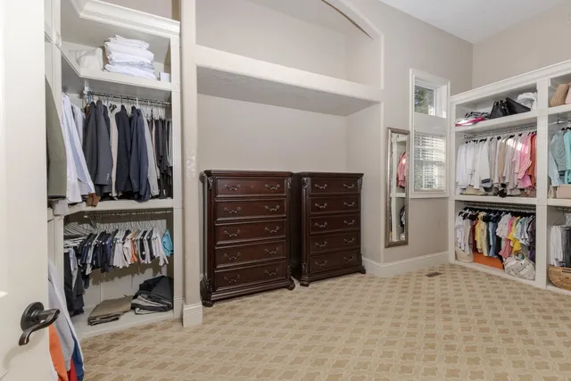 $1,090,000 | 47 Stonebrook Court, Bloomington, IL 61704