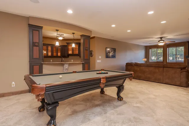 $1,090,000 | 47 Stonebrook Court, Bloomington, IL 61704