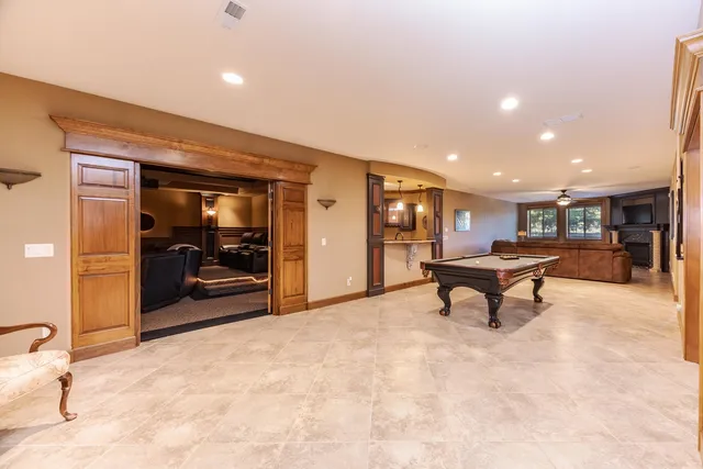 $1,090,000 | 47 Stonebrook Court, Bloomington, IL 61704