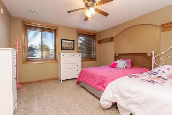 $999,990 | 47 Stonebrook Court, Bloomington, IL 61704