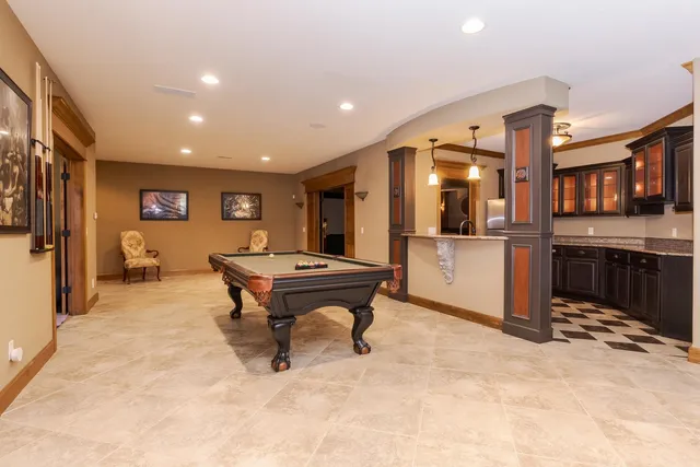 $1,090,000 | 47 Stonebrook Court, Bloomington, IL 61704