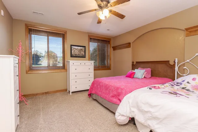 $1,090,000 | 47 Stonebrook Court, Bloomington, IL 61704