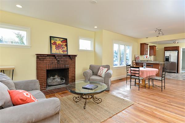 57 Winthrop Road Everett, MA 02149 - Photo 4 of 18 Gallery Image 4