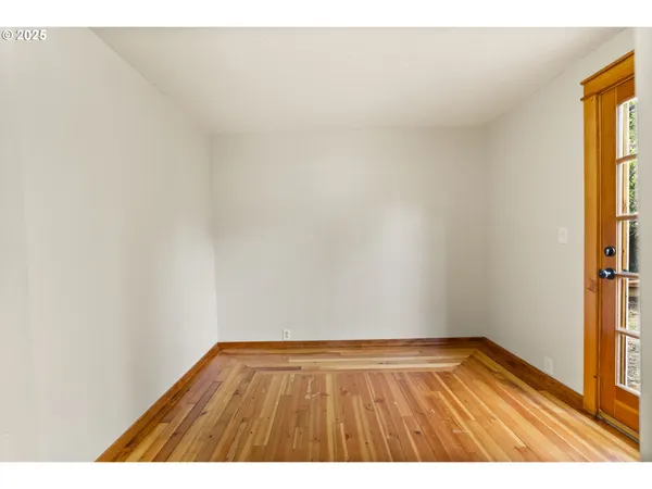 $379,000 | 1875 West 15th Avenue, Eugene, OR 97402