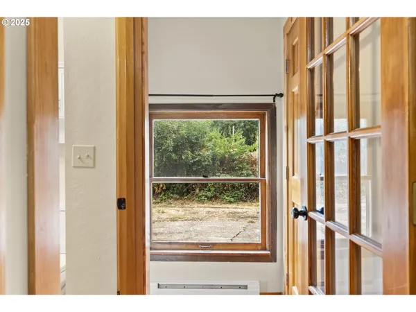 $379,000 | 1875 West 15th Avenue, Eugene, OR 97402