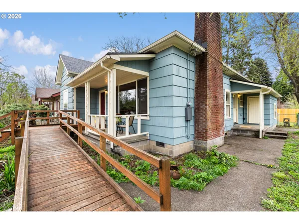 $379,000 | 1875 West 15th Avenue, Eugene, OR 97402