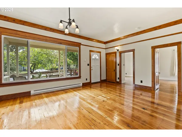 $379,000 | 1875 West 15th Avenue, Eugene, OR 97402
