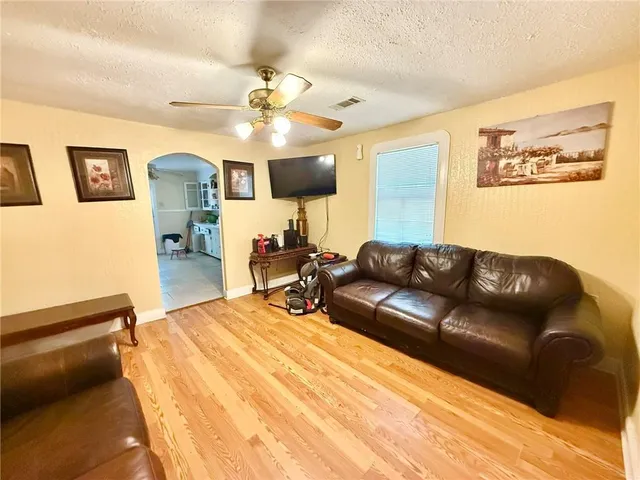 $130,000 | 632 Eiseman Avenue, Marrero, LA 70072