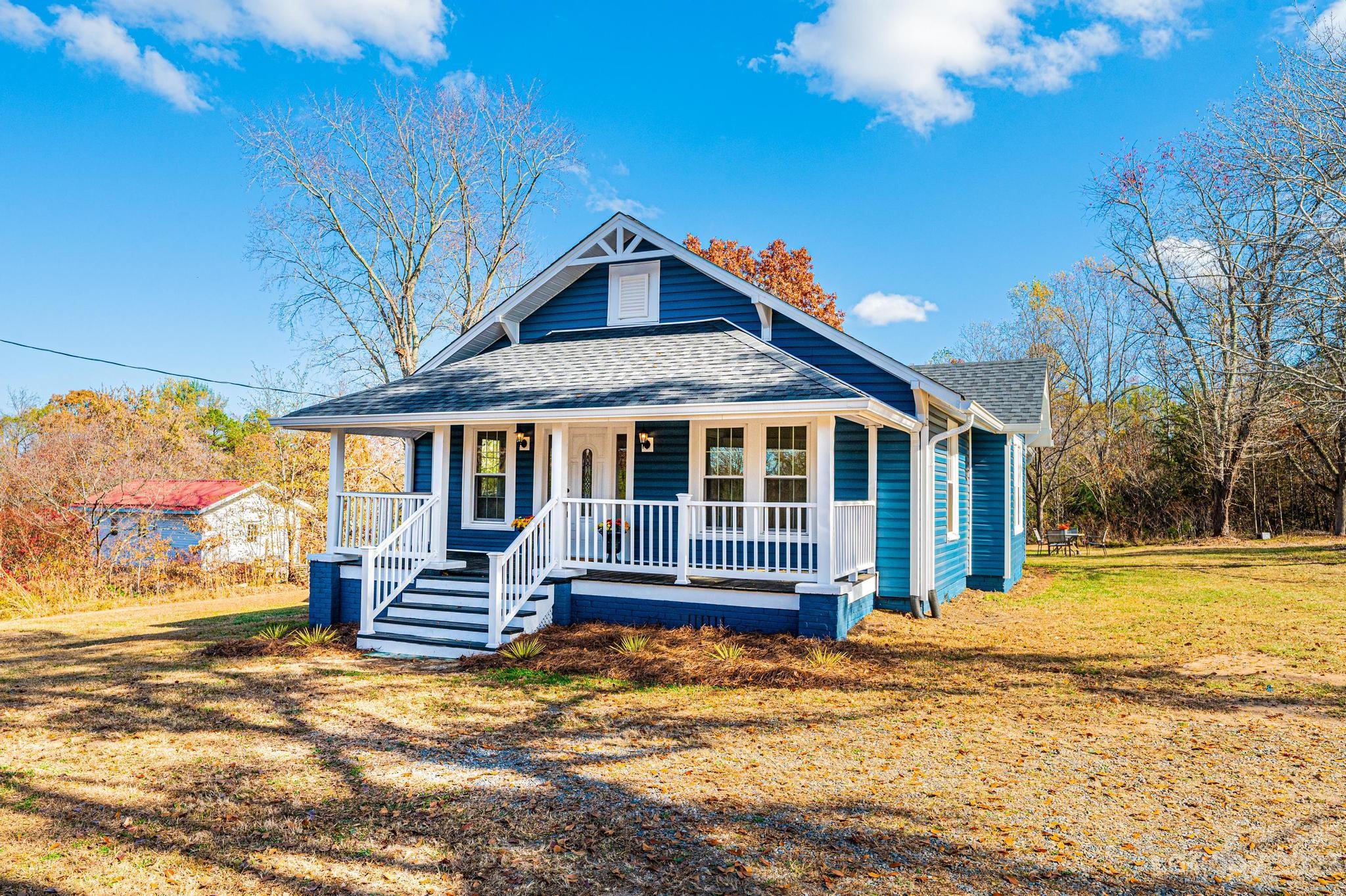 305 Hauss Ridge Road Southeast Valdese, NC 28690 - Photo 1 of 23 Gallery Image 1