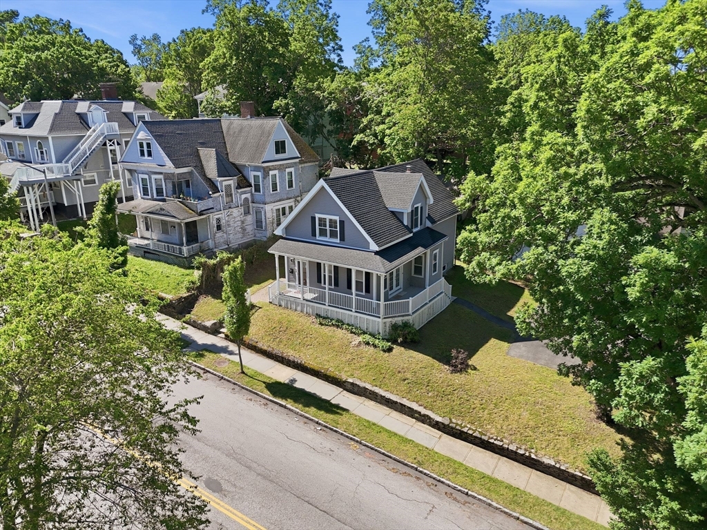 57 May Street Worcester, MA 01610 - Photo 3 of 42