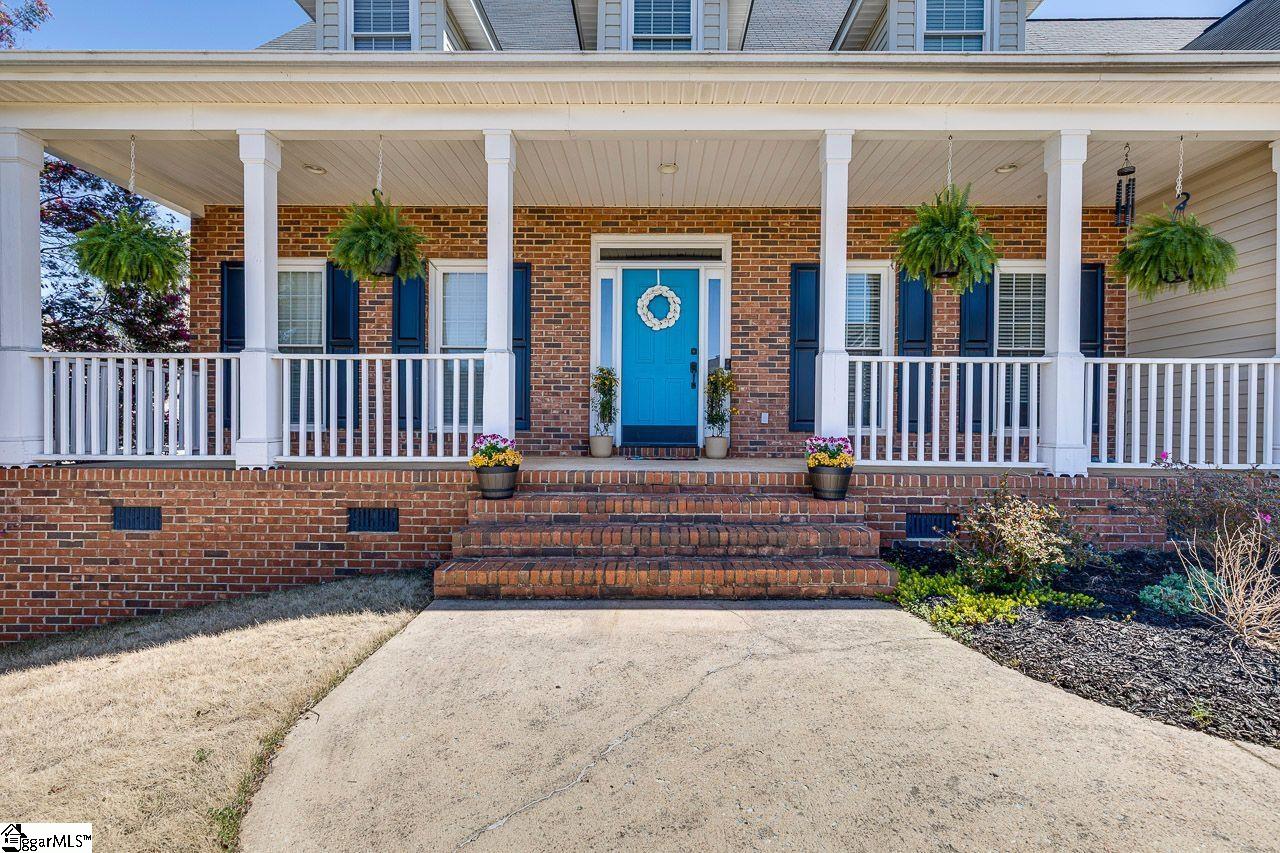 102 Richglen Way Greer, SC 29650 - Photo 3 of 41 Gallery Image 3