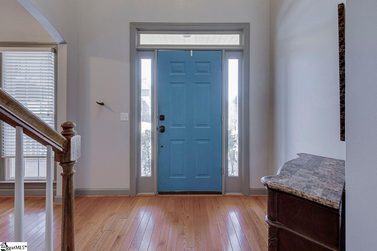 102 Richglen Way Greer, SC 29650 - Photo 5 of 41 Gallery Image 5