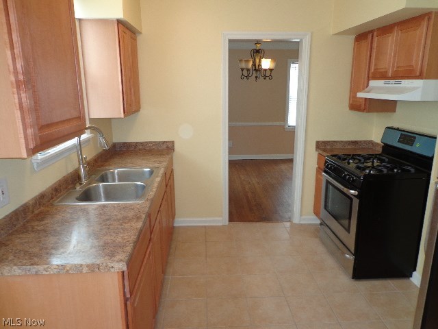 2007 Staunton Road Cleveland, OH 44118 - Photo 6 of 19 Gallery Image 6