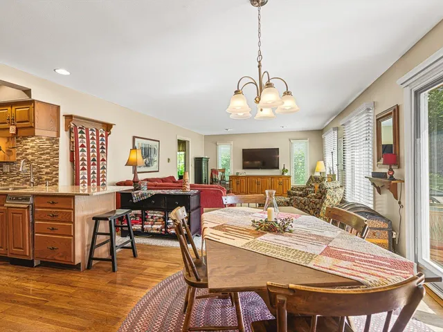 $398,000 | 811 Paris Avenue, Rockford, IL 61107