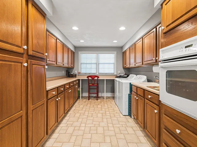 $398,000 | 811 Paris Avenue, Rockford, IL 61107