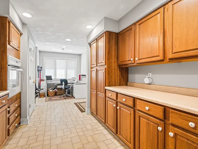 $398,000 | 811 Paris Avenue, Rockford, IL 61107