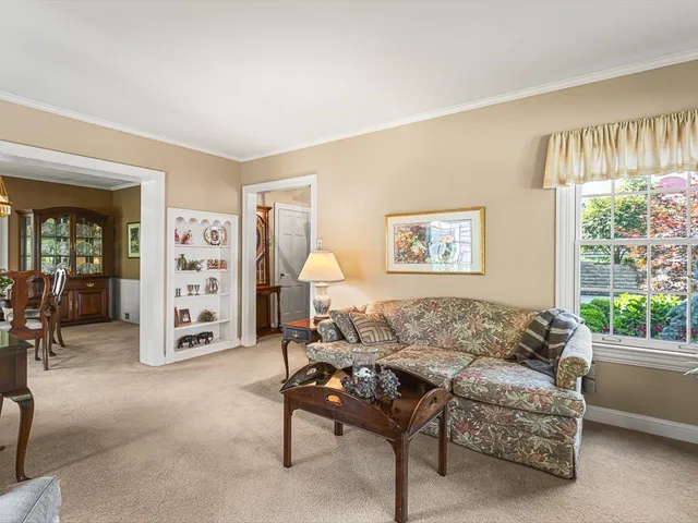 $398,000 | 811 Paris Avenue, Rockford, IL 61107