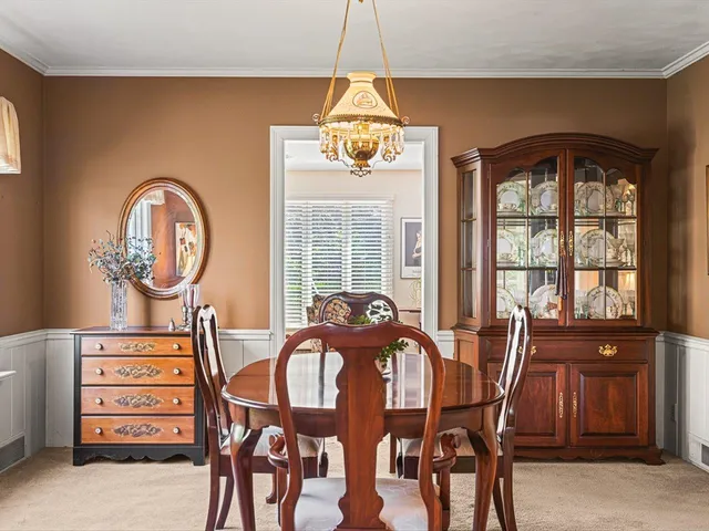 $398,000 | 811 Paris Avenue, Rockford, IL 61107