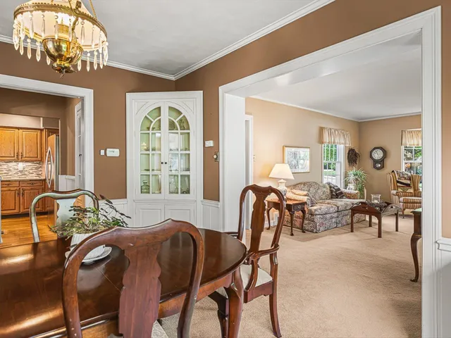 $398,000 | 811 Paris Avenue, Rockford, IL 61107