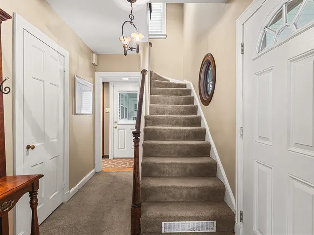 $398,000 | 811 Paris Avenue, Rockford, IL 61107