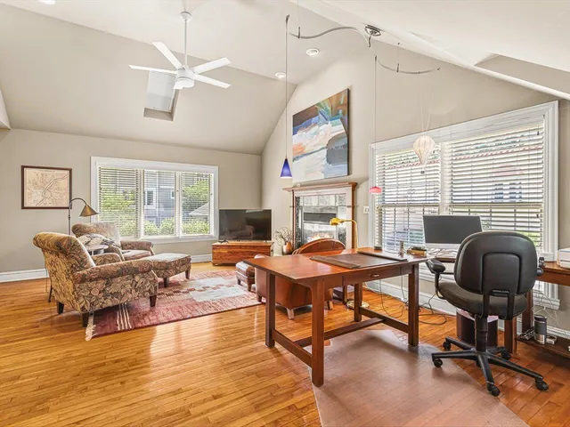 $398,000 | 811 Paris Avenue, Rockford, IL 61107