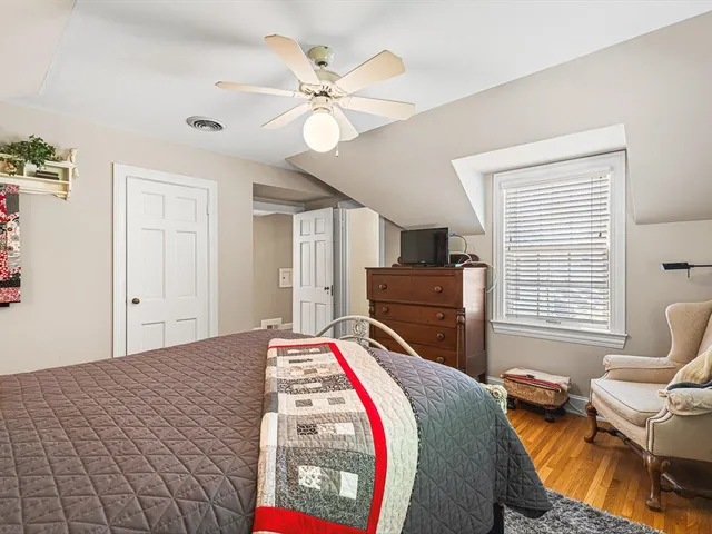 $398,000 | 811 Paris Avenue, Rockford, IL 61107