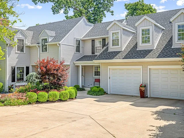 $398,000 | 811 Paris Avenue, Rockford, IL 61107