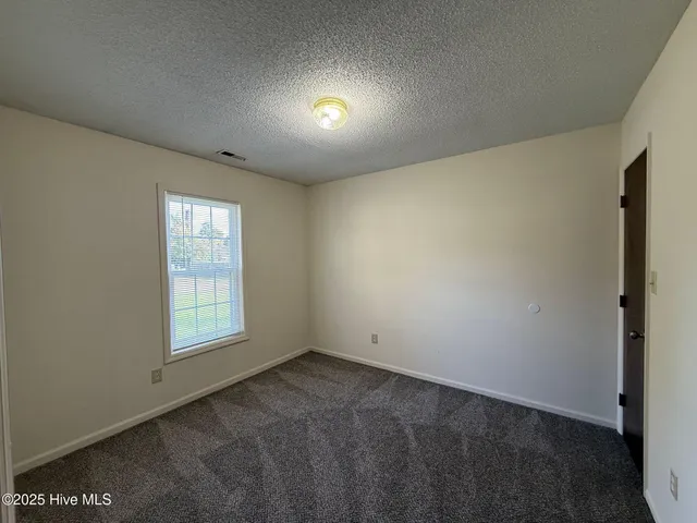 $1,050 | 710 Pinewood Drive, Jacksonville, NC 28546