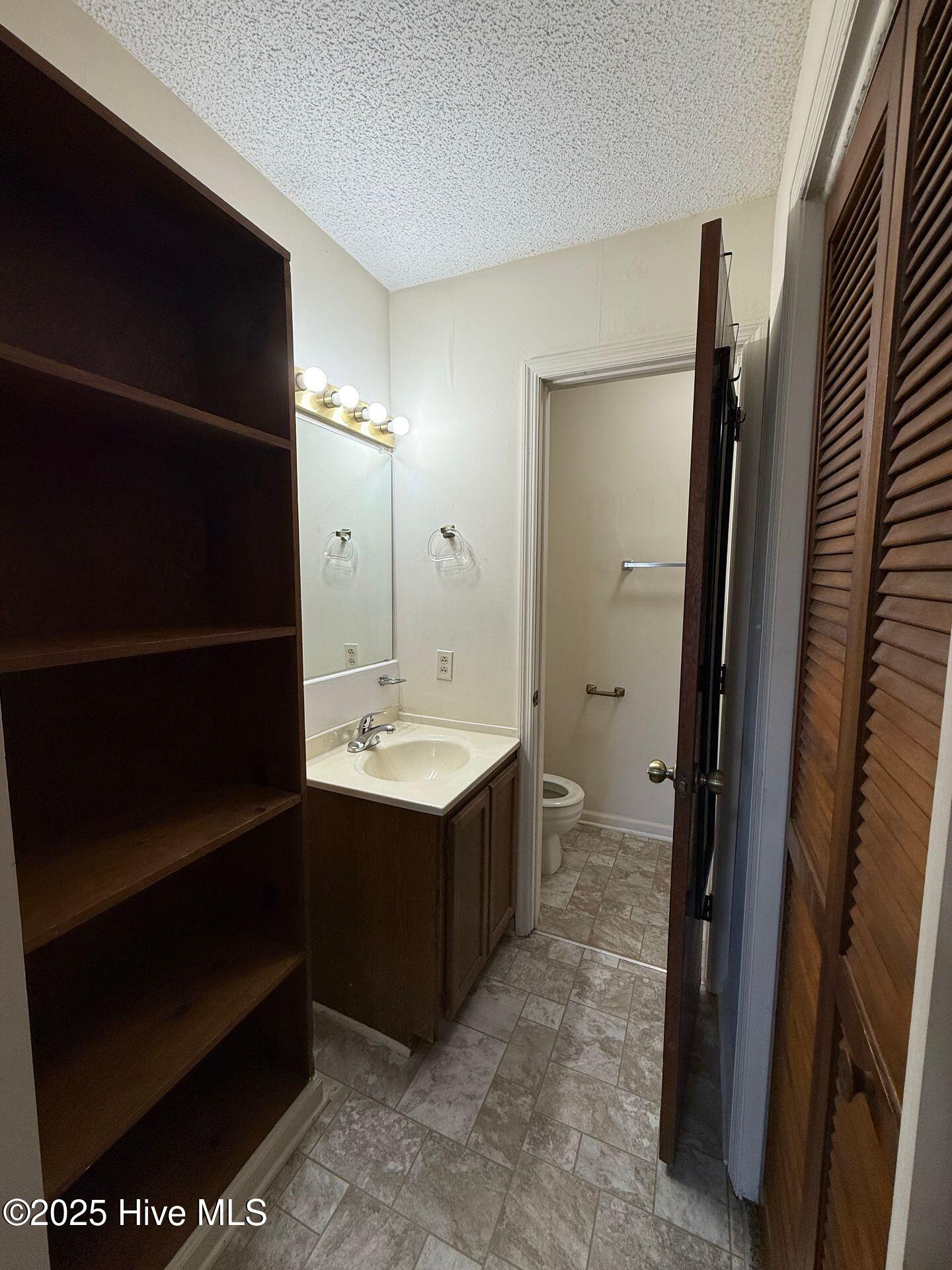 710 Pinewood Drive Jacksonville, NC 28546 - Photo 6 of 10 master bathroom