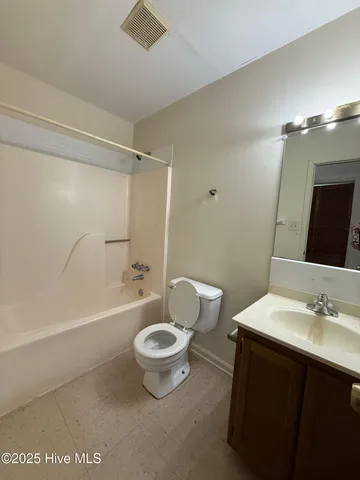 $1,050 | 710 Pinewood Drive, Jacksonville, NC 28546