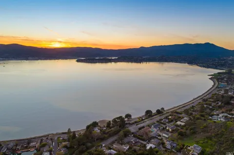 $7,377,000 | 75 Rolling Hills Road, Tiburon, CA 94920