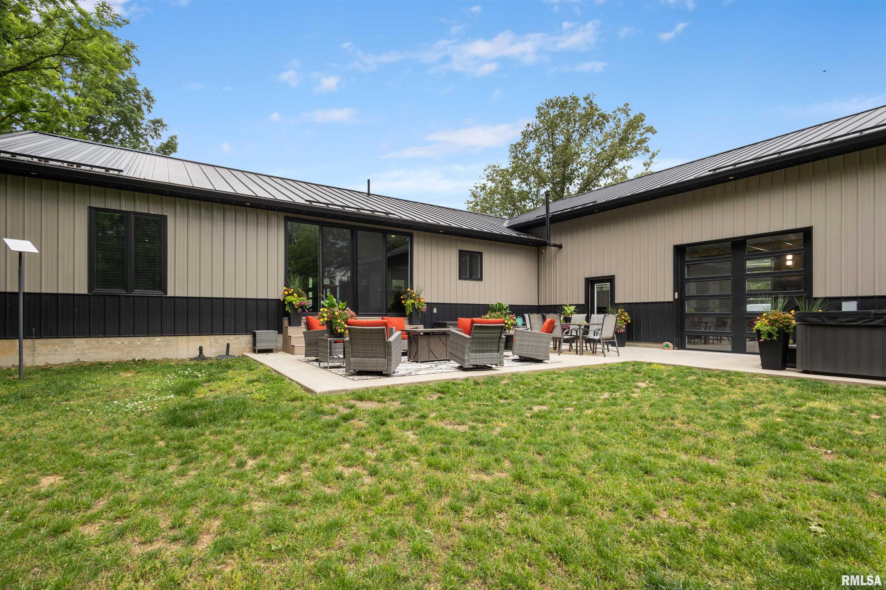 11323 Linn Road Benton, IL 62812 - Photo 26 of 38