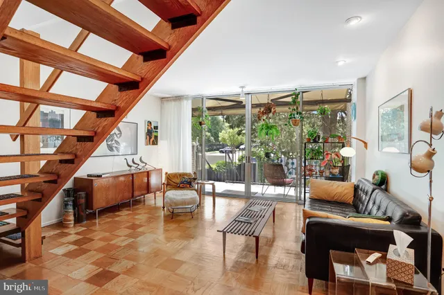 $509,900 | 341 O Street Southwest, Washington, DC 20024