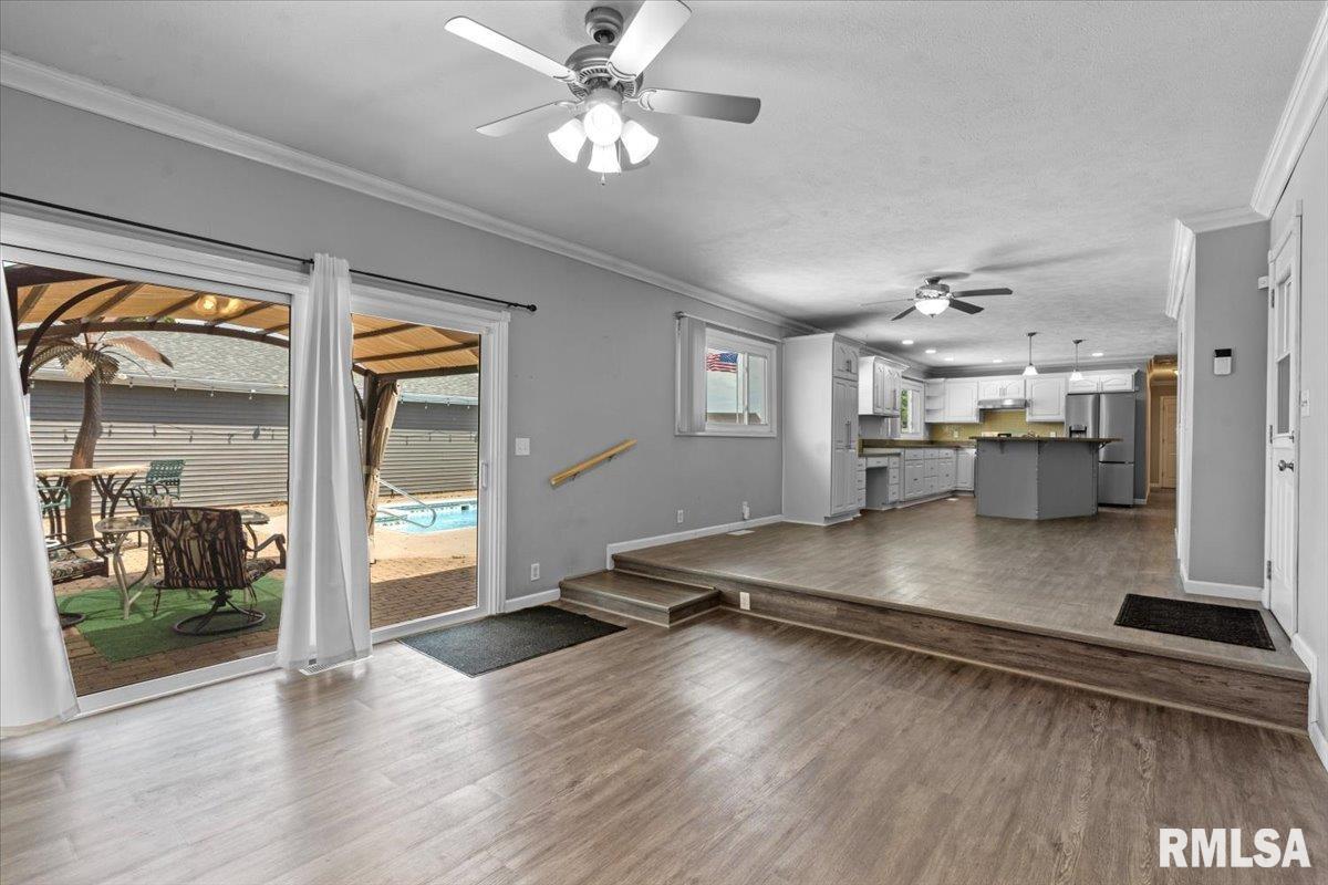 26 Wind Cave Drive Springfield, IL 62712 - Photo 11 of 37