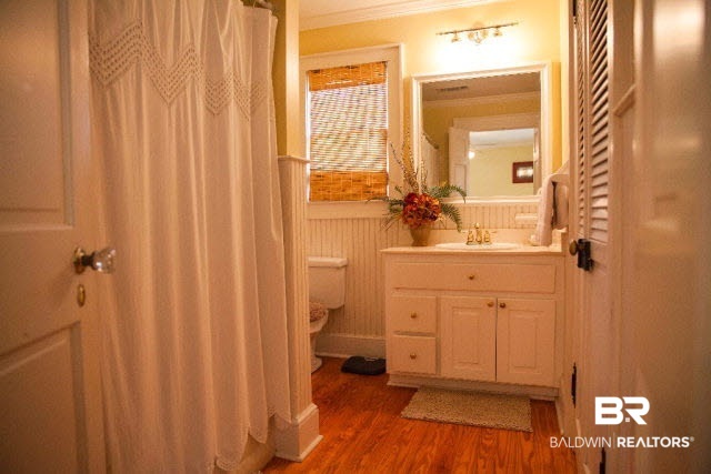 10111 Old Stage Road Stockton, AL 36579 - Photo 37 of 46 Guest Suite Bath