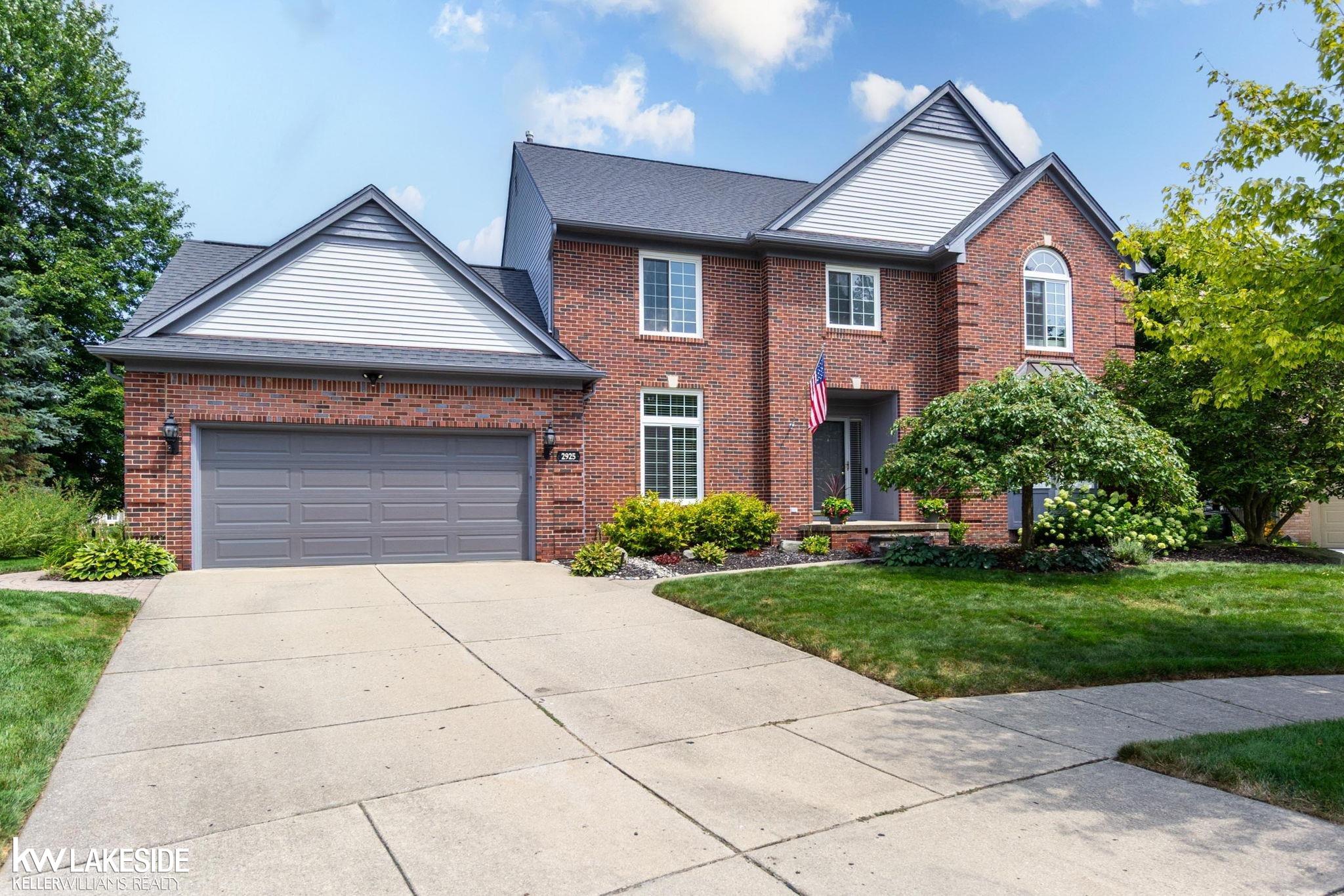 2925 Manorwood Road Troy, MI 48085 - Photo 1 of 70 50184901-bf5f8c0c-e7f9-4187-a69e-d63495cc179e.JPG