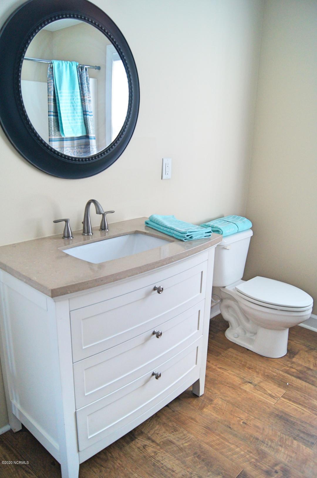 205 Hickory Point Road Aurora, NC 27806 - Photo 12 of 32 011_FullBath