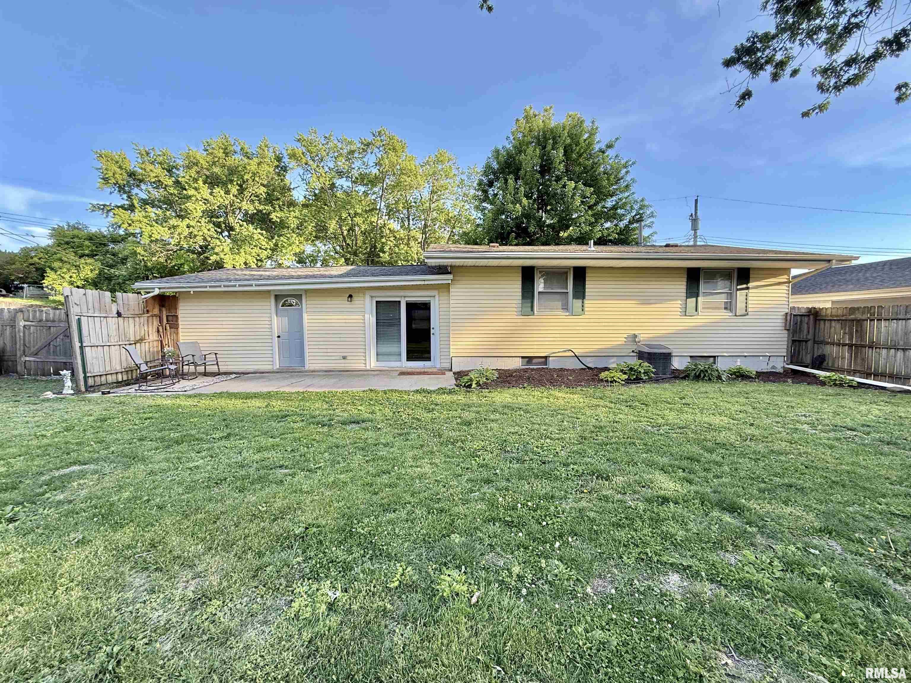 1035 East Myrtle Street Canton, IL 61520 - Photo 25 of 25