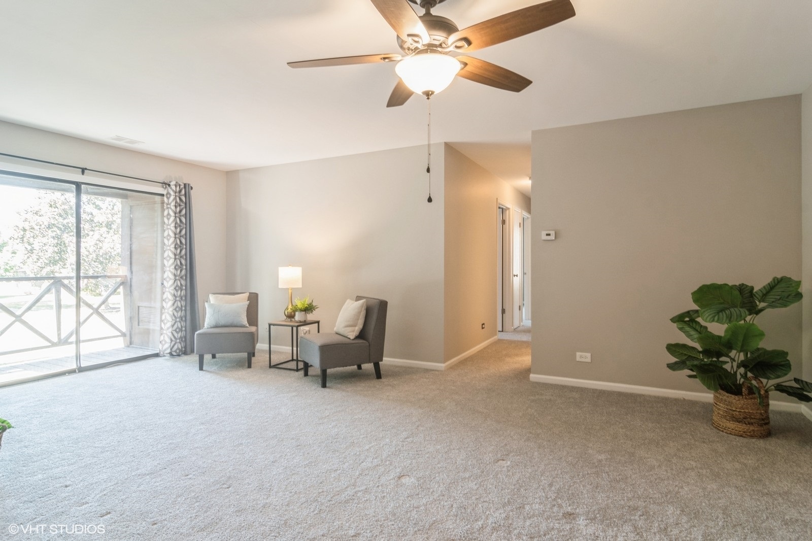 1038 Harbour Court, Unit 2B Wheeling, IL 60090 - Photo 4 of 24