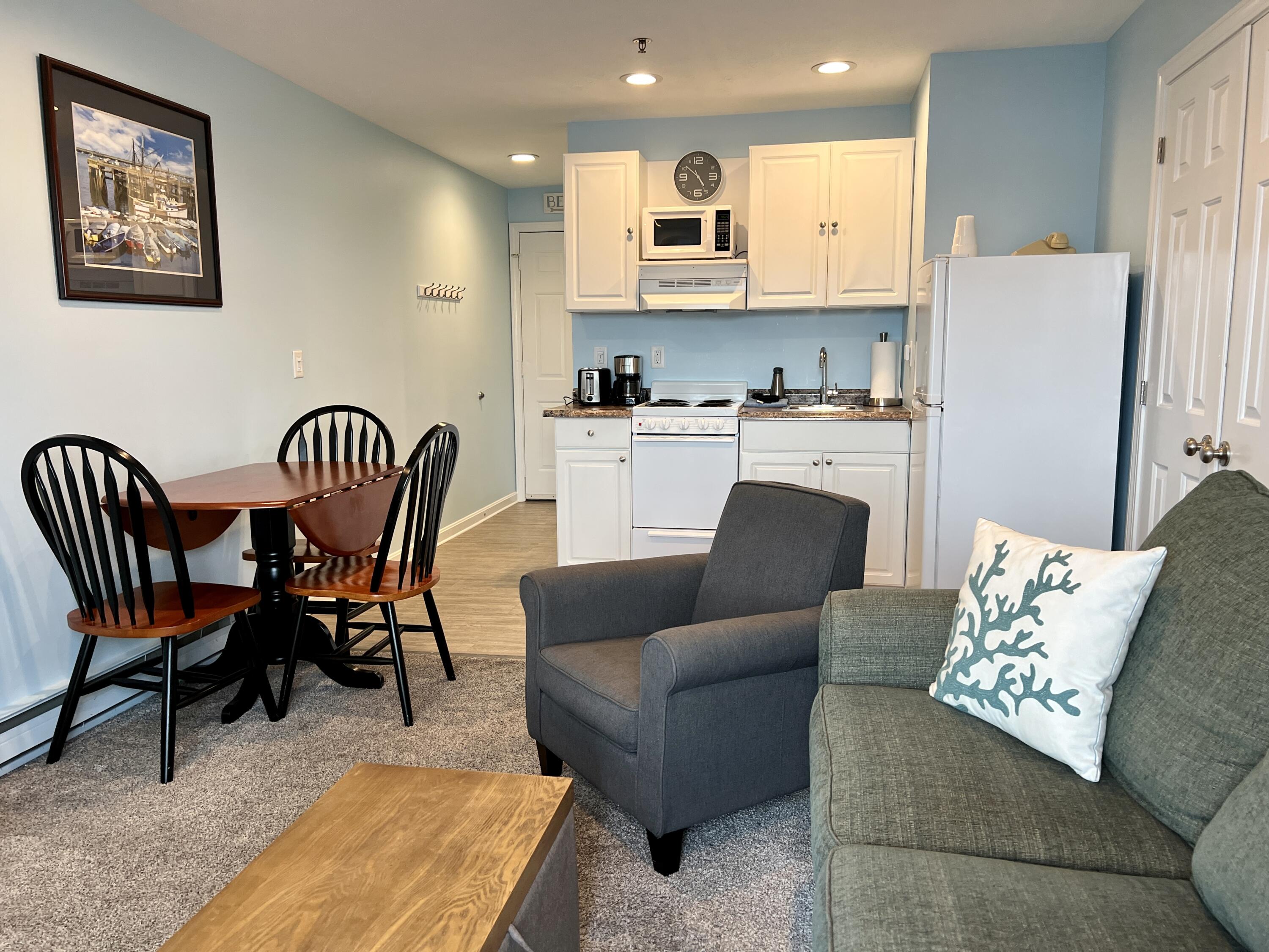 376 Mile Road, Unit 201 Wells, ME 04090 - Photo 13 of 36 Rentable!