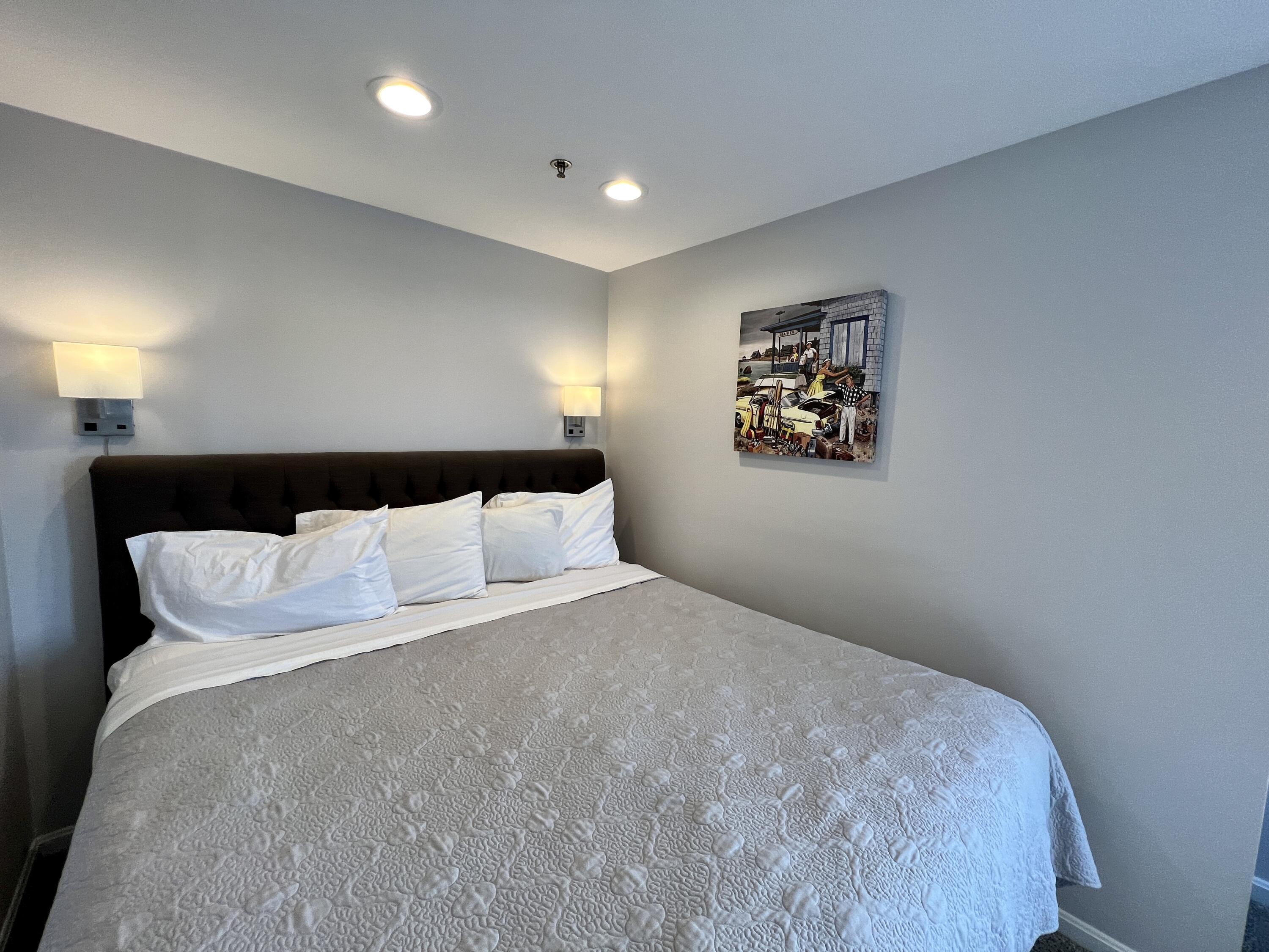 376 Mile Road, Unit 201 Wells, ME 04090 - Photo 10 of 36 King Bed in Bedroom