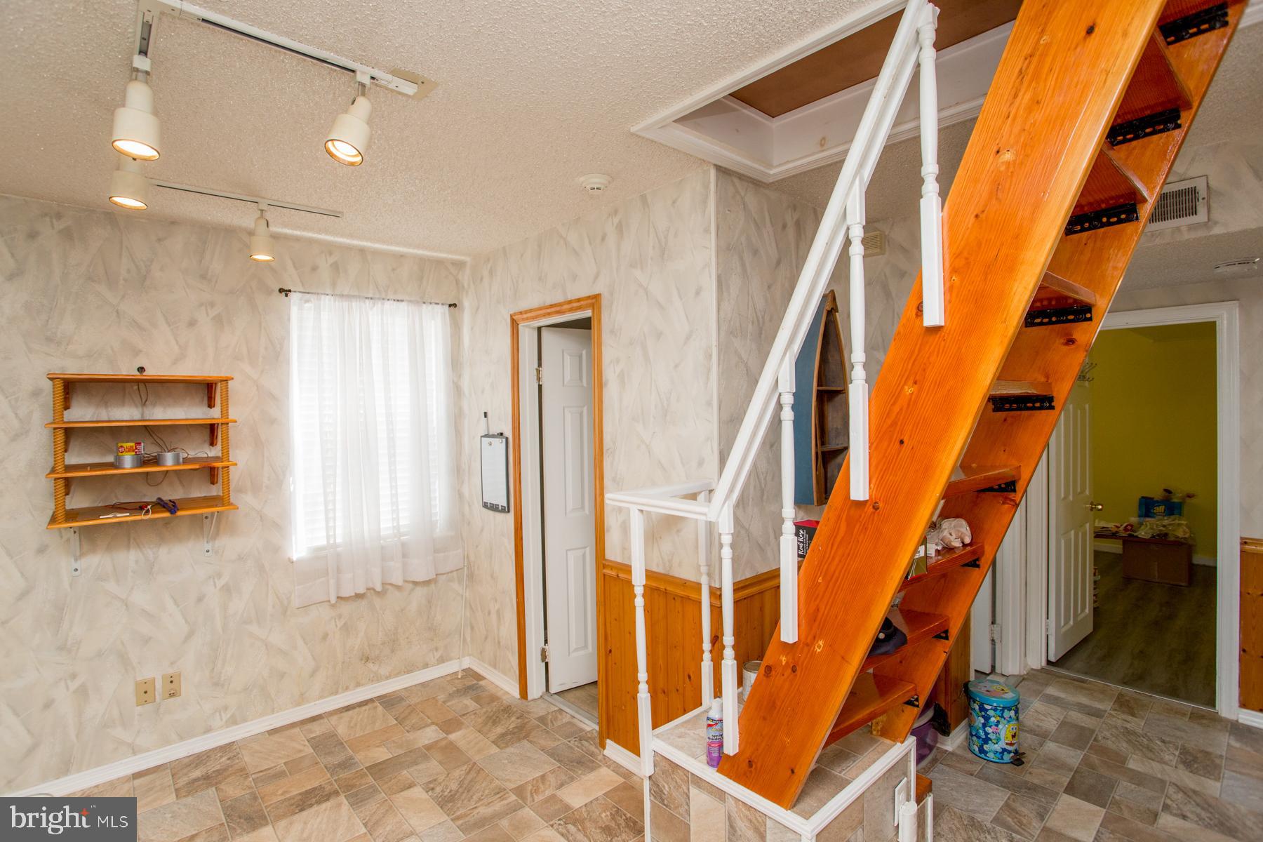 3127 Willits Road Philadelphia, PA 19114 - Photo 13 of 30