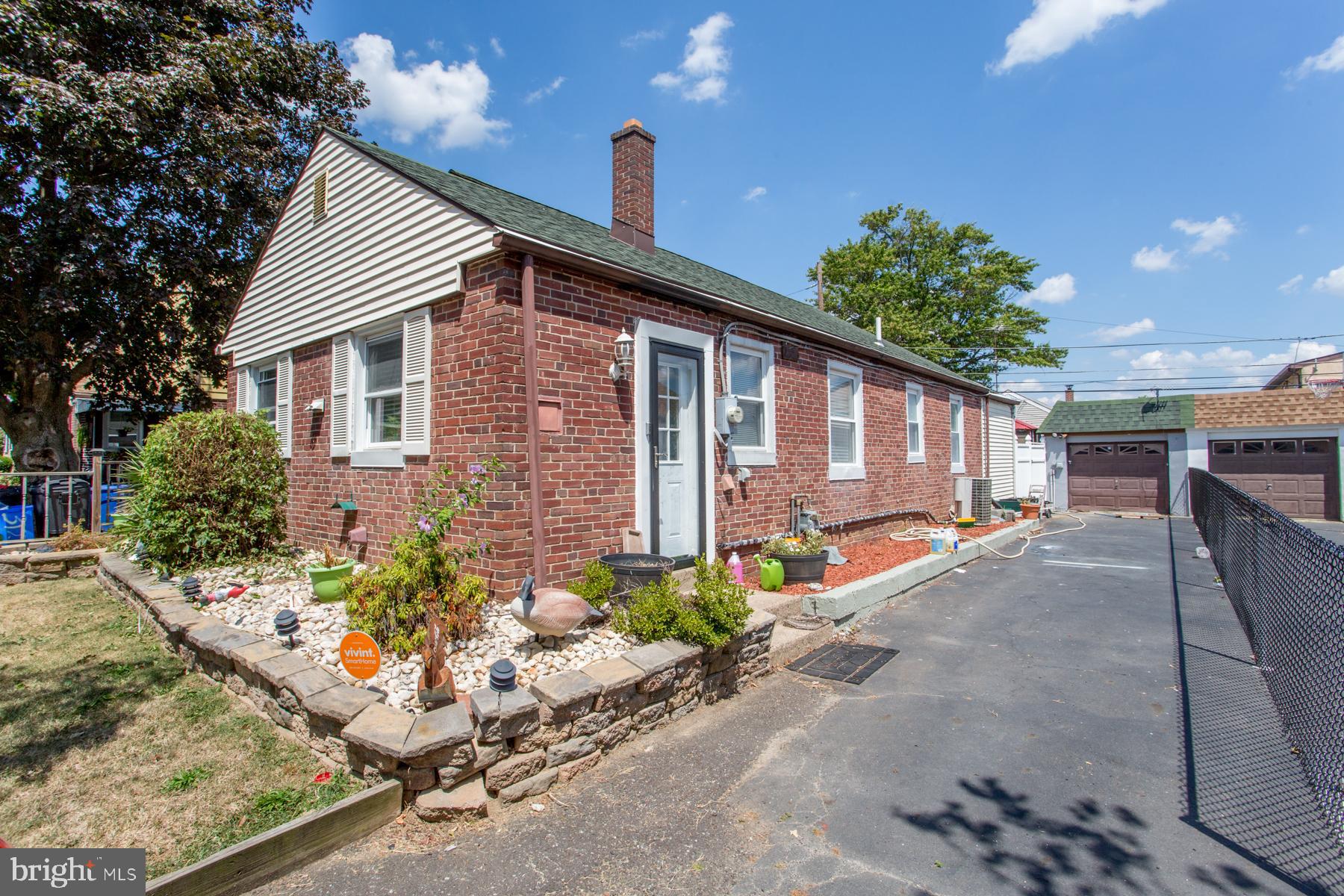 3127 Willits Road Philadelphia, PA 19114 - Photo 2 of 30