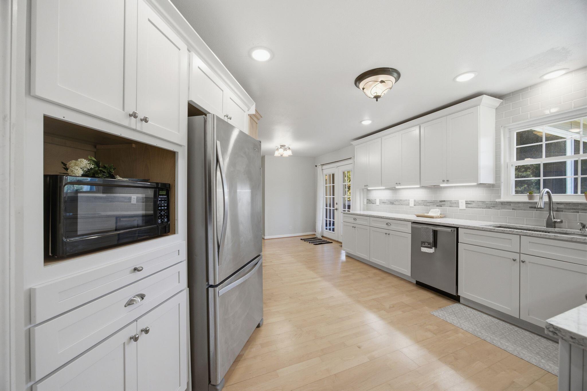 67 Whispering Pine Trenton, GA 30752 - Photo 7 of 46 Spacious Kitchen