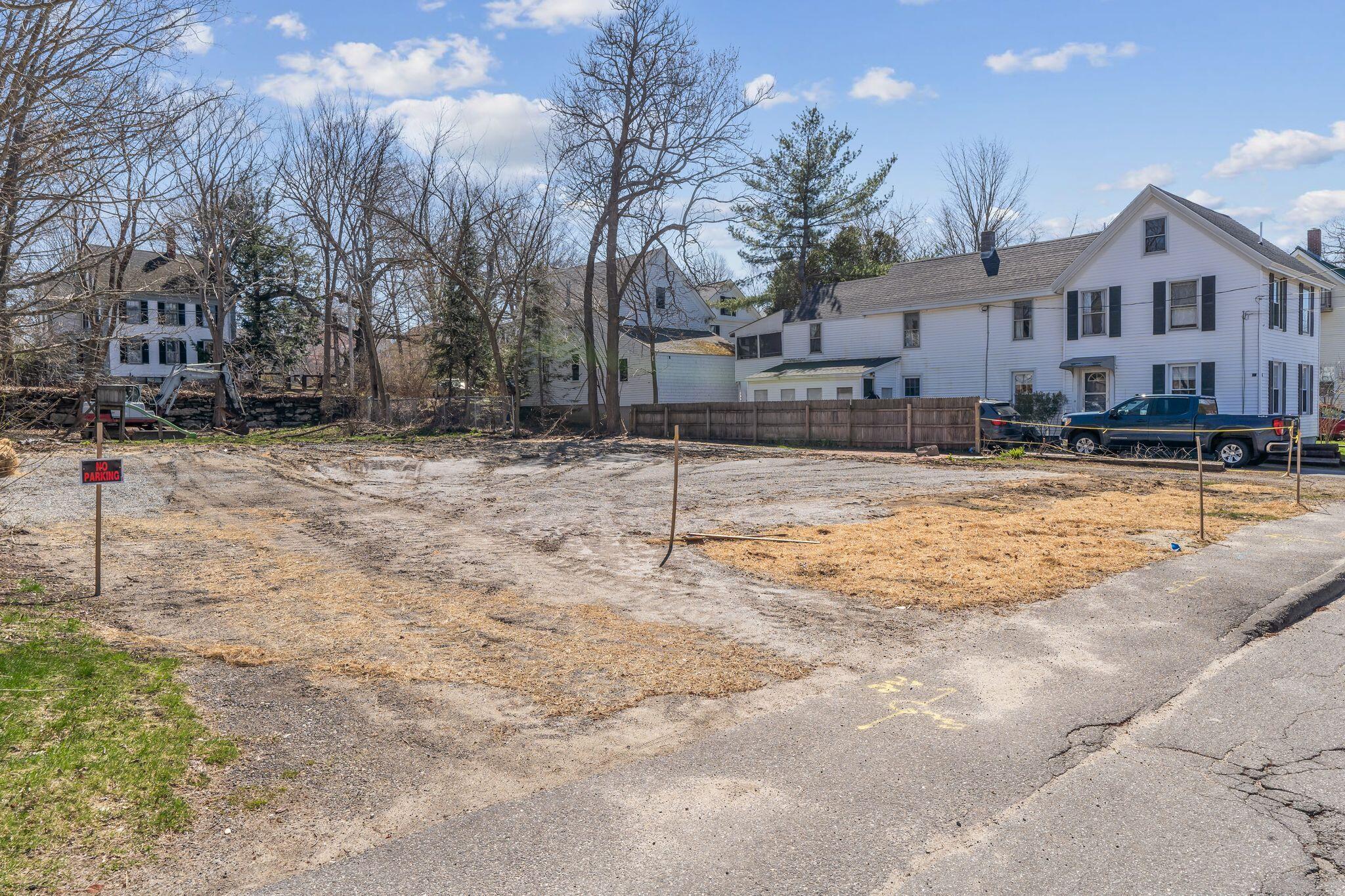 23 Noble Street Brunswick, ME 04011 - Photo 3 of 12 23 Noble DSC05596